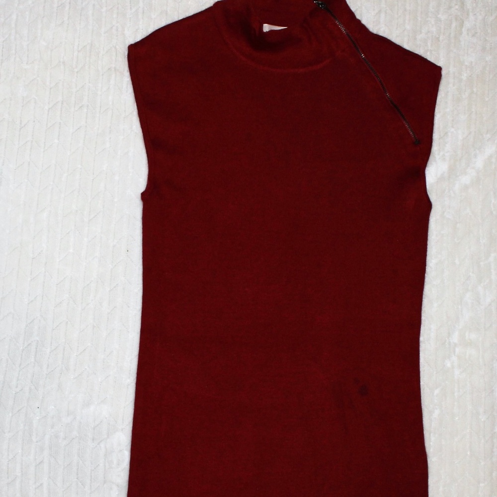 Non Sleeves Red Sweater